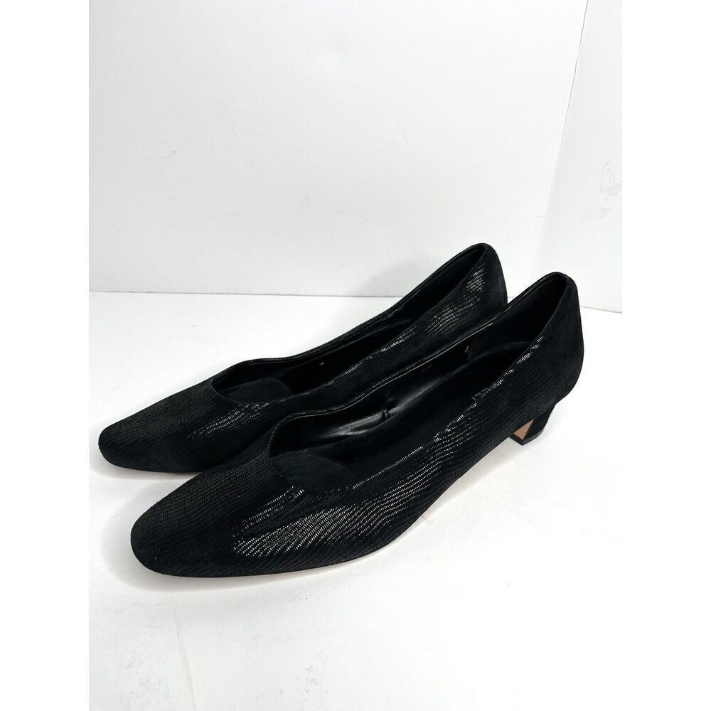 Vaneli Womens Black Shimmer Leather Low Heel Almond Toe Slip On Style 12M Flaw